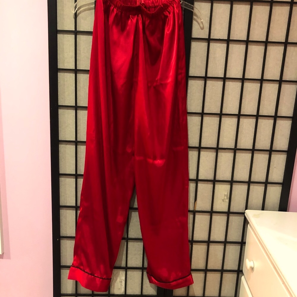 ♥️ SECRET TREASURES 2pc red satin sleepwear set size S NWOT - Picture 7 of 8